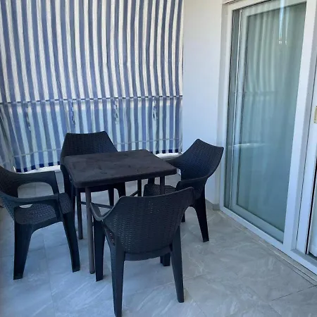 Elite Life4 Apartamento *